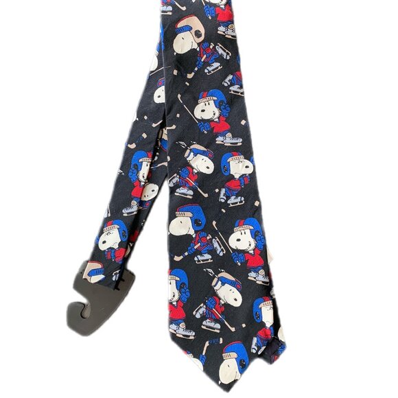 Peanuts Other - Peanuts Snoopy Hockey Helmet Stick Mens 100% Silk Neck Tie